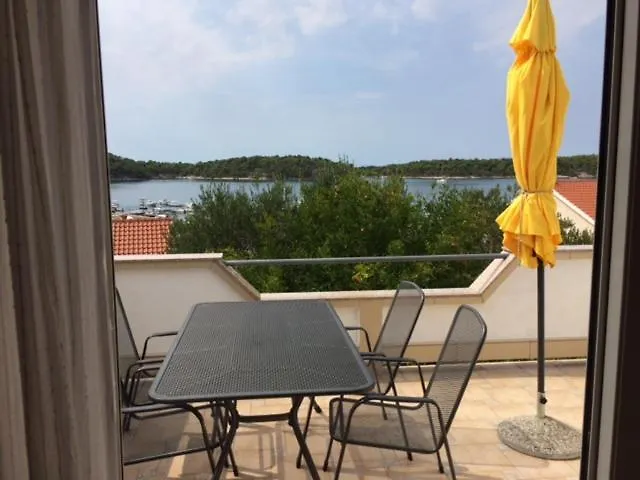 Apartman I Sobe Marijana 라브