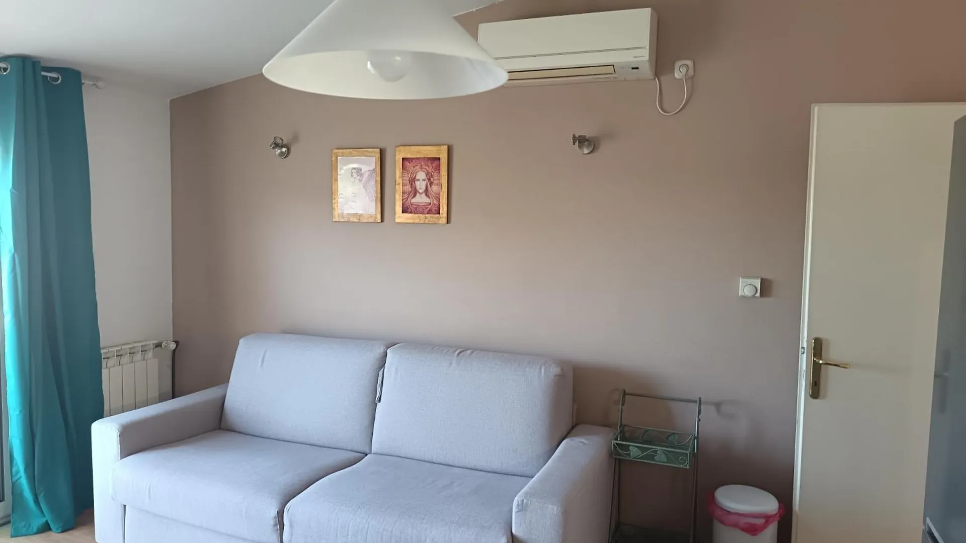 Apartman I Sobe Marijana 라브 아파트