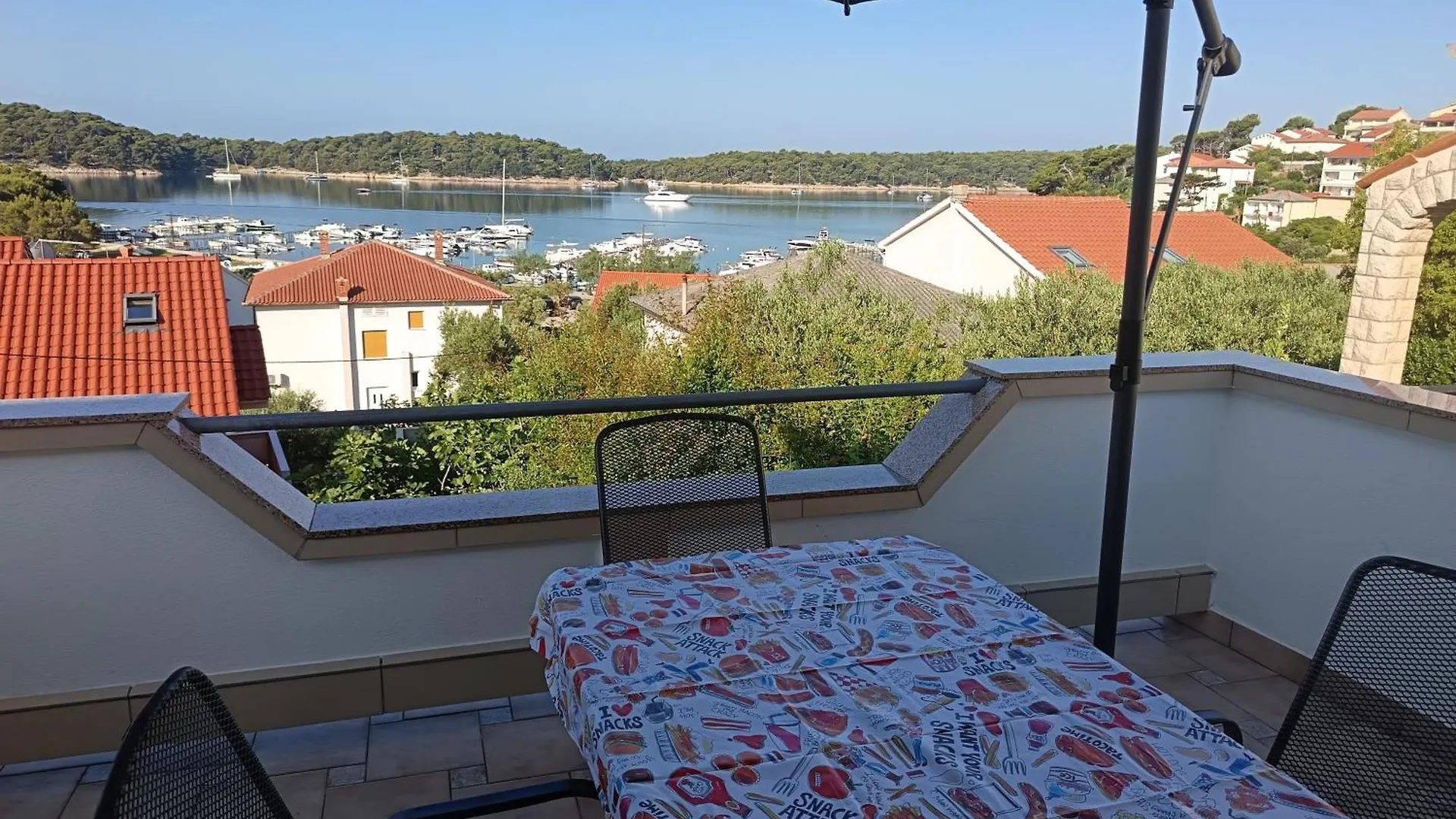 Apartman I Sobe Marijana 라브 아파트