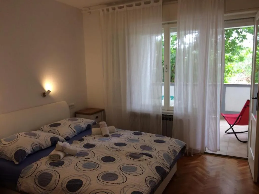 Apartman I Sobe Marijana 0*, Rab Town